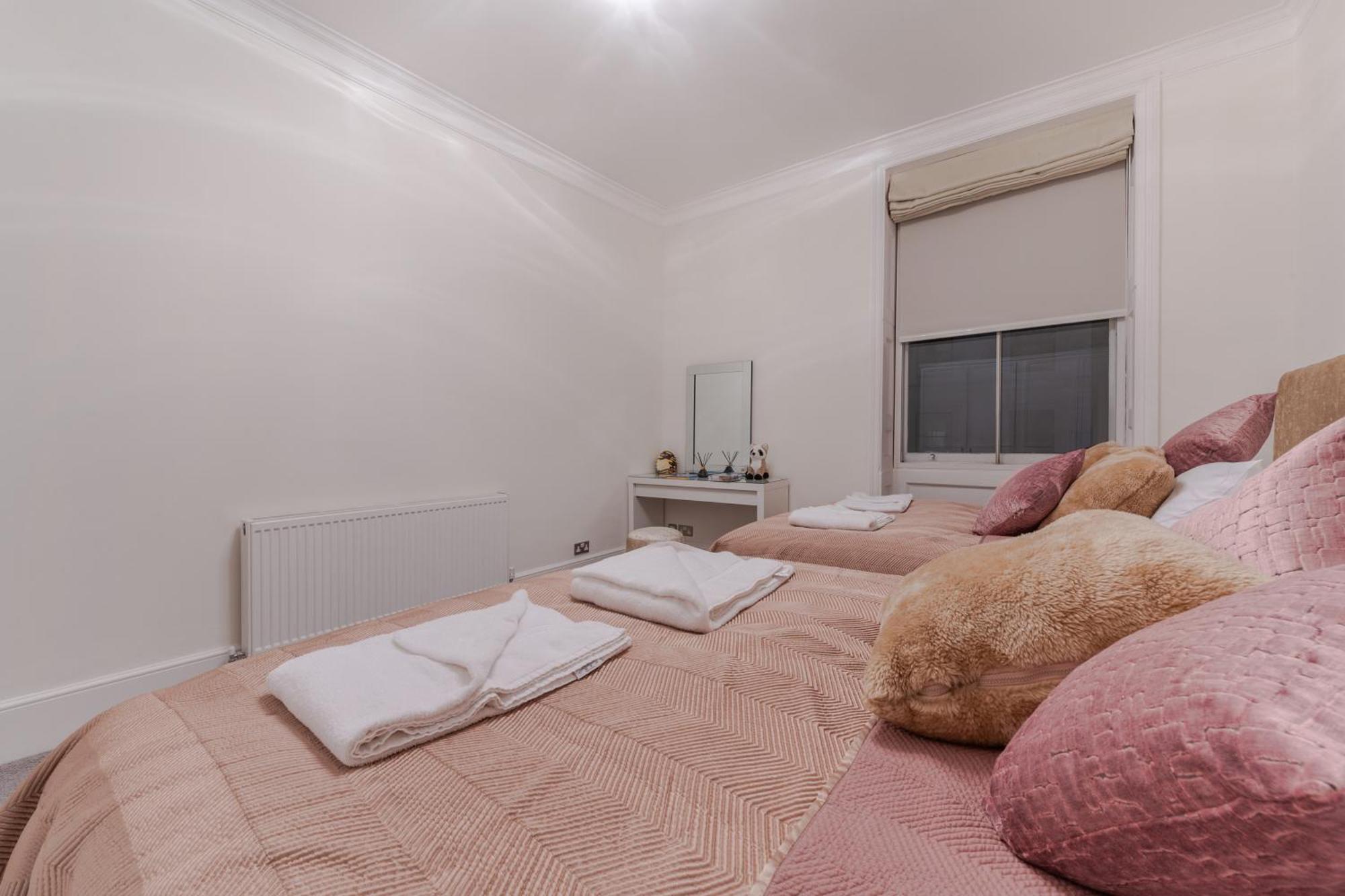 5H Modern Elegance 1-Bedroom City Living In Londra Exterior foto
